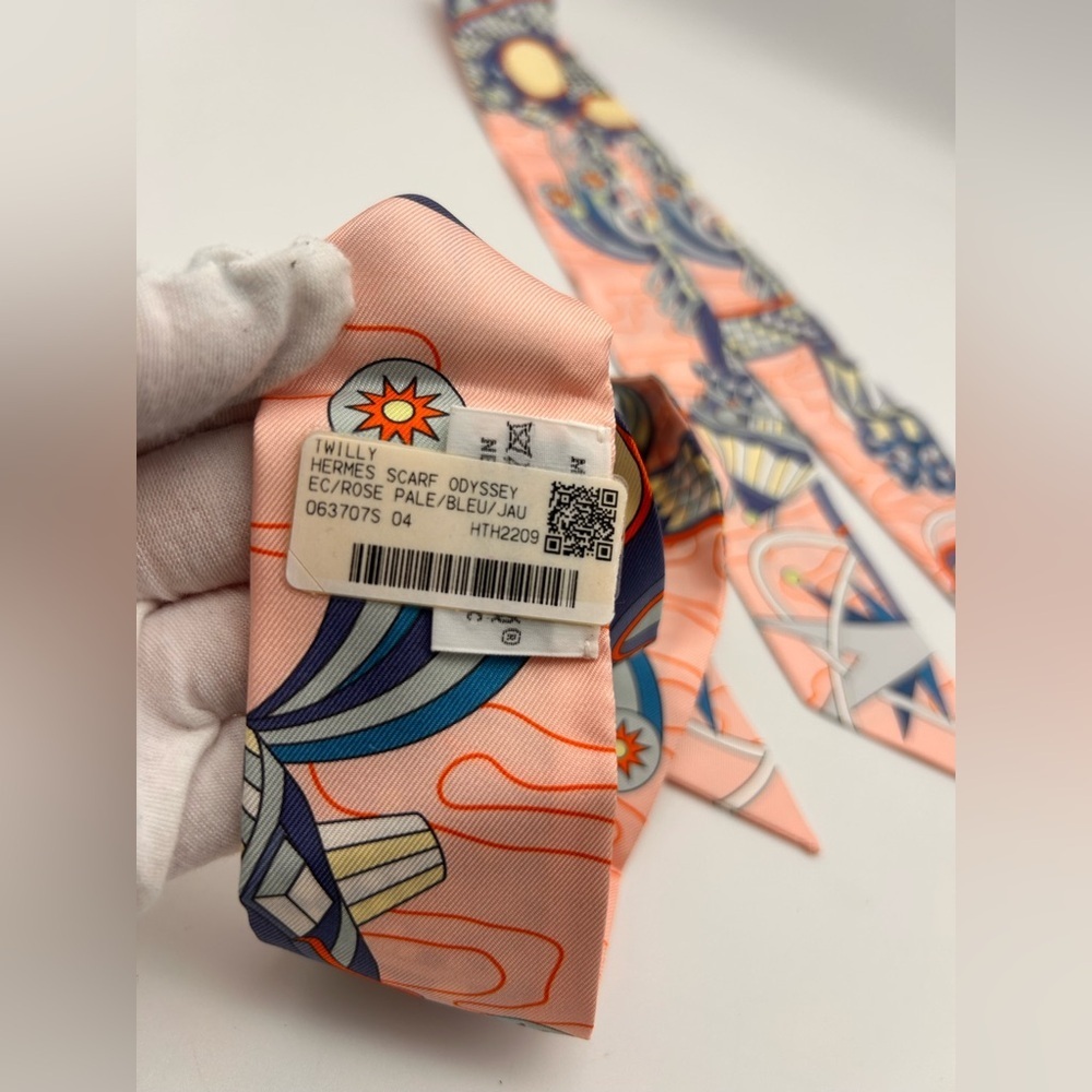 Hermes Twilly Set Of 2 Scarf Odyssey Rose Pale bleu Multi-color Silk NWT No Box - Picture 6 of 8